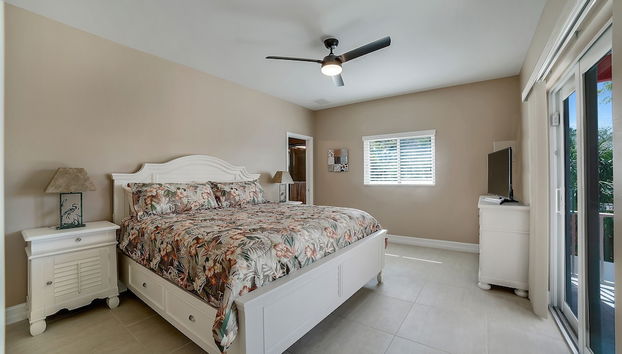 Beach House On Bayview - 1940 Bayview Dr 6 Bedroom Home by RedAwning - Foto 5, Habitación