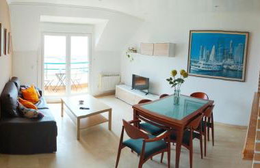 Precioso ático con vistas a pie de playa - Foto 4