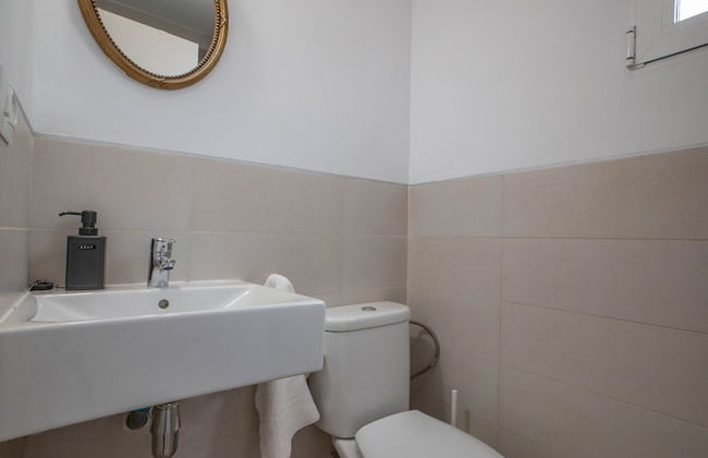 Amazinn Places - Cabañal Boutique - Photo 20