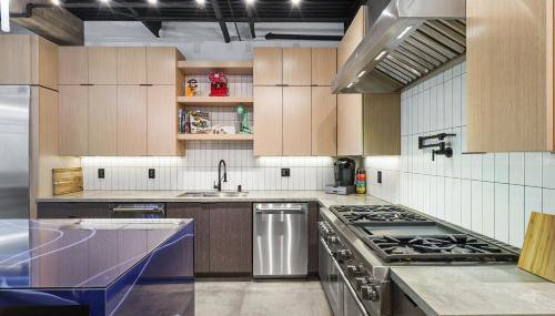 NEW Luxury Concrete Home Just Minutes from the Beach - Foto 5