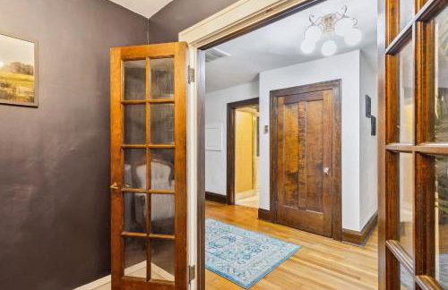 Steps to Edgewater - Sleeps 14 - Fun Game Room Retreat - Foto 54