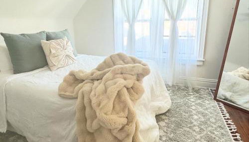 Westport Plaza Stay 2BR Cozy Escape - Foto 1