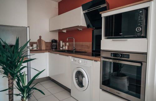 Le Terra Cholet - T2 Centre - Terrasse - Parking - 25 min Puy duFou - Foto 3