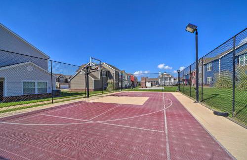 Pool and Lake Access Lovely Monkey Island Getaway - Foto 36