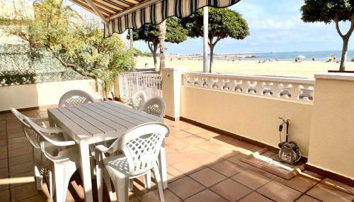 Casa cómoda delante de la playa con vista al mar - Photo 4