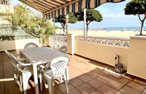 Casa cómoda delante de la playa con vista al mar - Photo 4