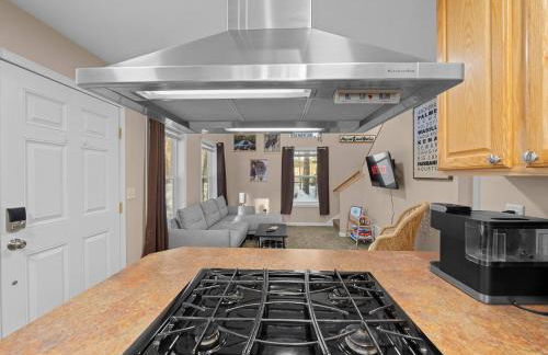 Pet/Family Cabin Near Hatcher Pass Trails | Skiing - Foto 14