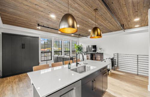 The Loft- Steps from the Lake & Dining- This newly renovated 2 bedroom loft in the heart of McCall - Foto 7