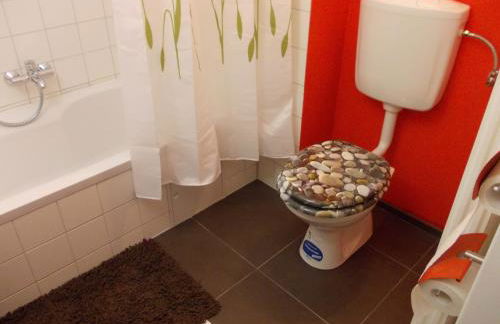 Fewo-Rosenheim im Zentrum mit kostenlosem Parkplatz - Foto 14