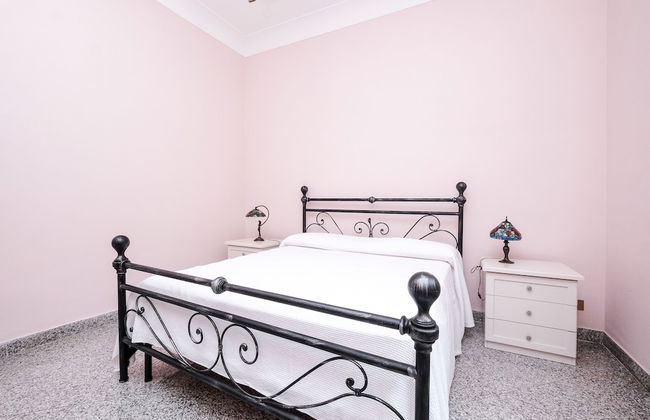 Lush Garden Steps Away from Great Park - Foto 2