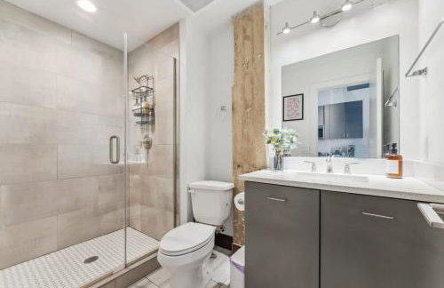 Chic Condo Close to Everything No 211 - Foto 21