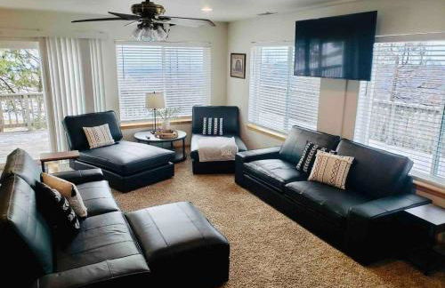 Shaver Lake, 4 BDR HOT TUB Misty Mountain Retreat - Photo 9