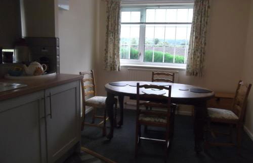 Hall Dale View near Matlock & Peak District - Photo 21