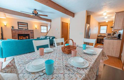 PoconoChalet-Hot Tub-Grill-Firepit-Games - Foto 3