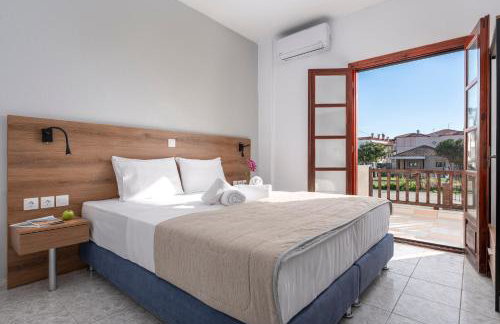 Eleon Suites & Apartments - Photo 40
