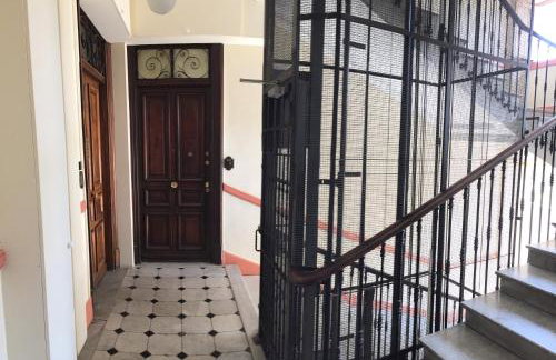 2 Bedrooms Appartement In Central Location on the famous Place Massena Nice - Photo 24