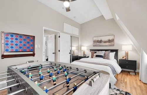 Luxury 4-BR with Free Parking in Heart of DC - Steps to Metro - Photo 48