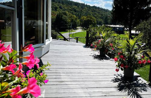 The Blue House On The Hill Catskills—Views - Photo 42