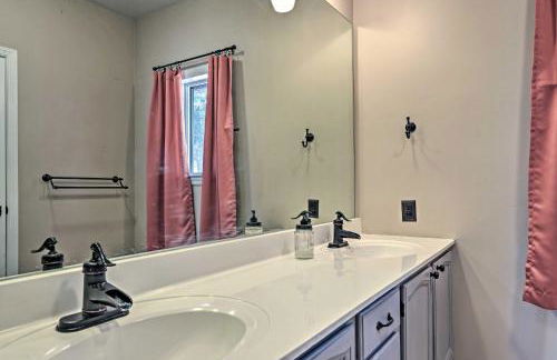 Family-Friendly Terra Alta Home with Lake View! - Foto 15