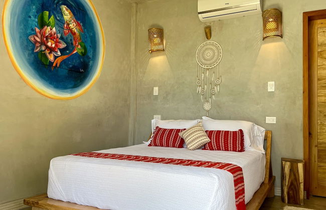 SHANTI SURF CAMP - Photo 2