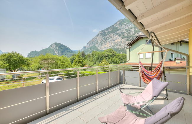 Mirabelle in Dro With 3 Bedrooms and 2 Bathrooms - Photo 2