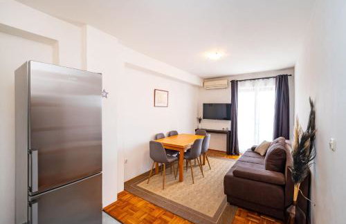 Merita Apartments with Pool - Photo 40