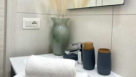 LA TORRE SARACENA - APARTMENTS with services & Free Parking - Foto 5