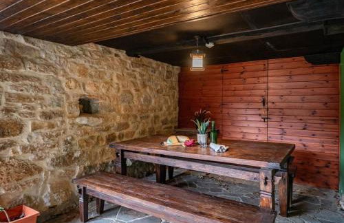 Holiday Home Berghütte mit Terrasse- Kamin und Jacuzzi by Interhome - Foto 46