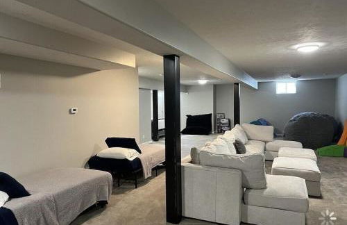 Golf Oasis Sleeps 22! Hot tub Firepit Gym Pool - Foto 30