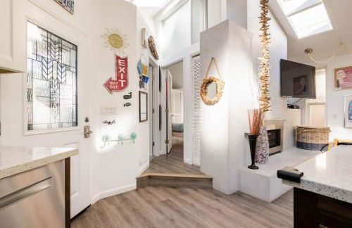 2 bedroom bungalow with hot tub - Photo 11