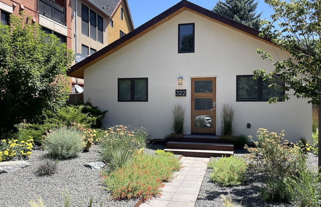 Vibrant Downtown Bungalow – Walk Everywhere! - Foto 35