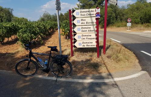 Rez de Jardin T3 recent et calme au Nouvelles Terres à La Londe les Maures - Foto 35