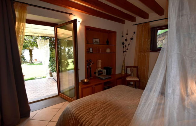 Flat in Villa, With Garden, Barbecue - Photo 2