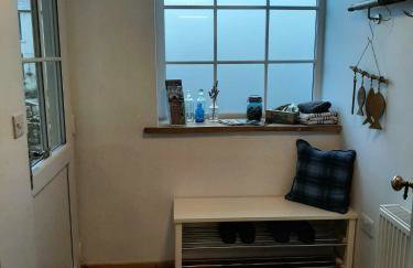 The Boat House, Spacious Village Apartment - Foto 3