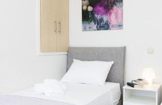 Into The Blue Apartment - Photo 25