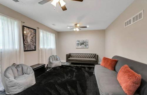 Cozy Cumberland ATL Home w Hot Tub - Foto 9