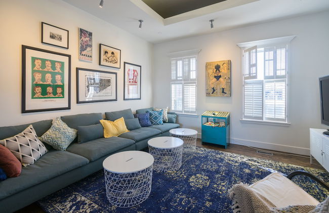 Applewood Suites - The Ossington Loft - Photo 25