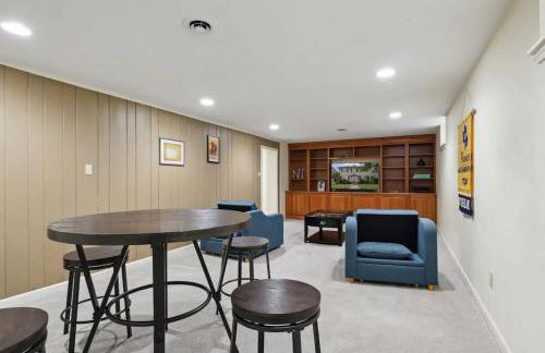 Walk to Notre Dame Harter Heights Hideaway - Foto 33