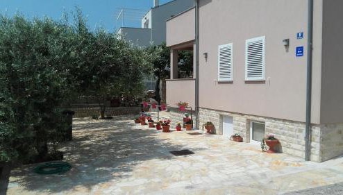 Lily Apartments Punta Skala - Photo 1