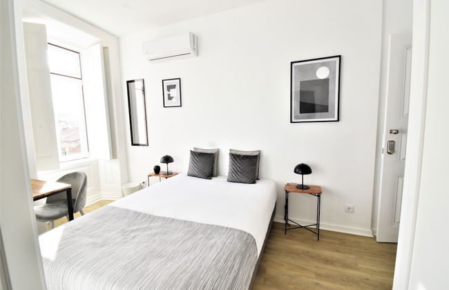 SOPHIA STUDIOS - Photo 12