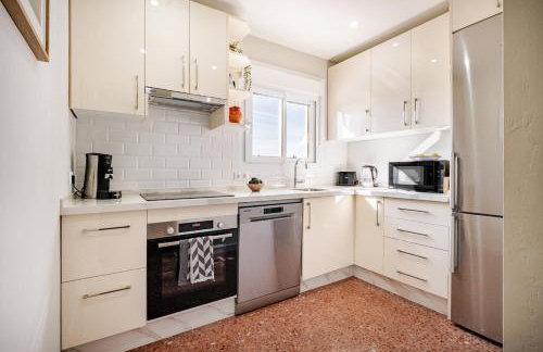 Villa With Jacuzzi and Panoramic Views in Prestigious El Rosario, Marbella - Foto 43
