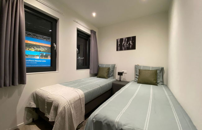 3 bedroom House in Arnhem with swimming pool and garden - Photo 6