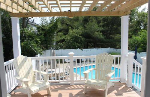 Gorgeous beach house with large pool & private beach, just 3 blocks away!! - Foto 40