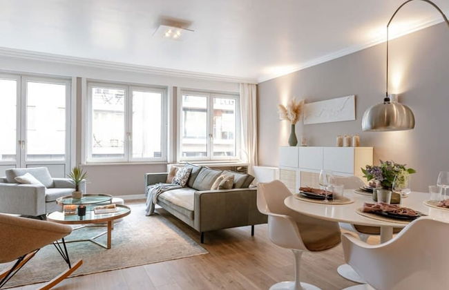 Modern Apartment in Heart of Knokke With Terrace - Photo 1