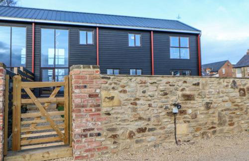 Stackyard - Photo 49