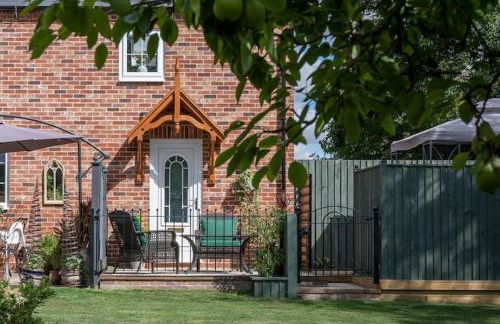 Luxury retreat in Lincolnshire with hot tub - Foto 15