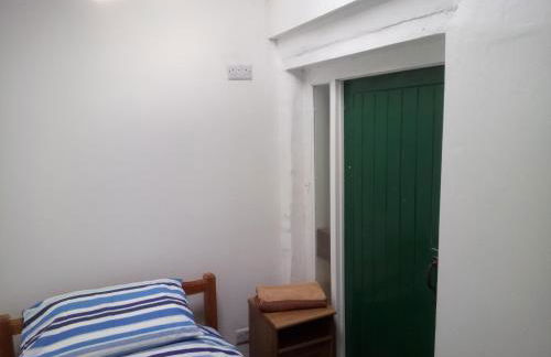 Swan walkers cottage - Photo 4