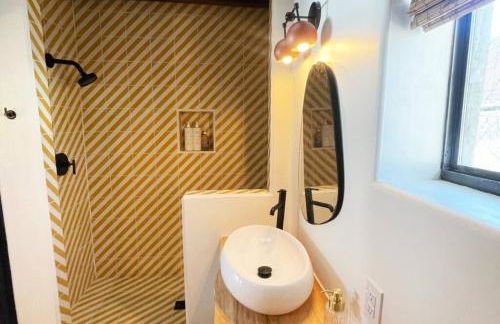 Onu Vibrant Light Filled Onu Suite at La Dea - Foto 26