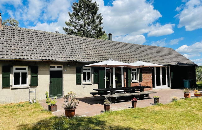 Spacious Farmhouse near Forest in Stramproy - Photo 30