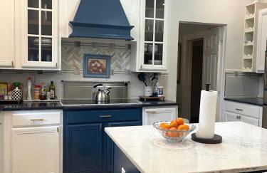 Farmhouse Oasis w Pool Heated Spa Treehouse and Game Room Located Centrally off I-4 - Foto 43